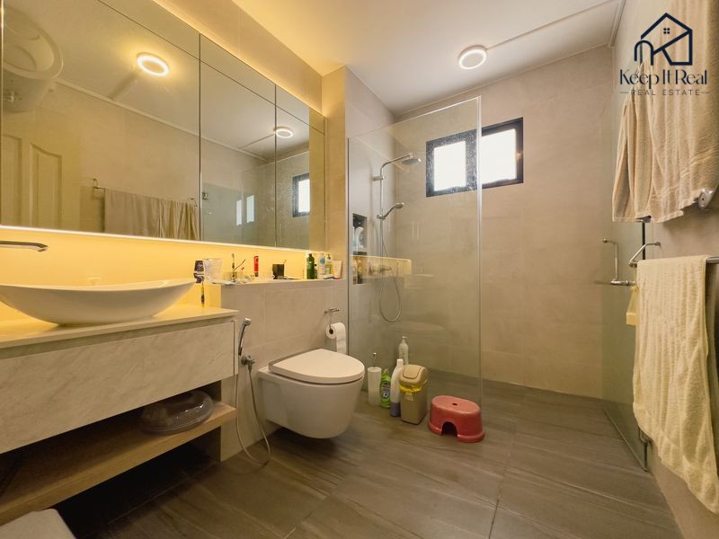 694 Jurong West Central